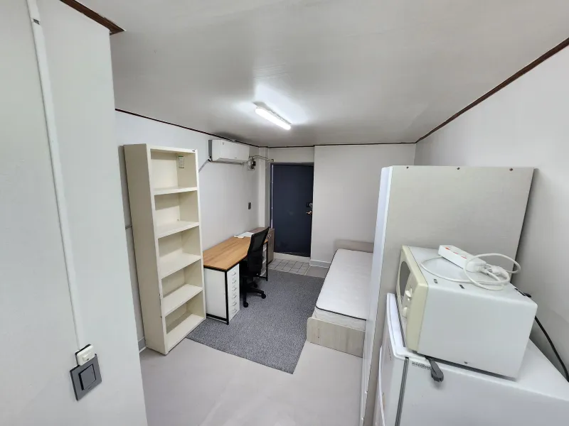 [Dongjak, Seoul] Fully furnished studio apartment, 1-minute walk from Chung-Ang University main gate 3