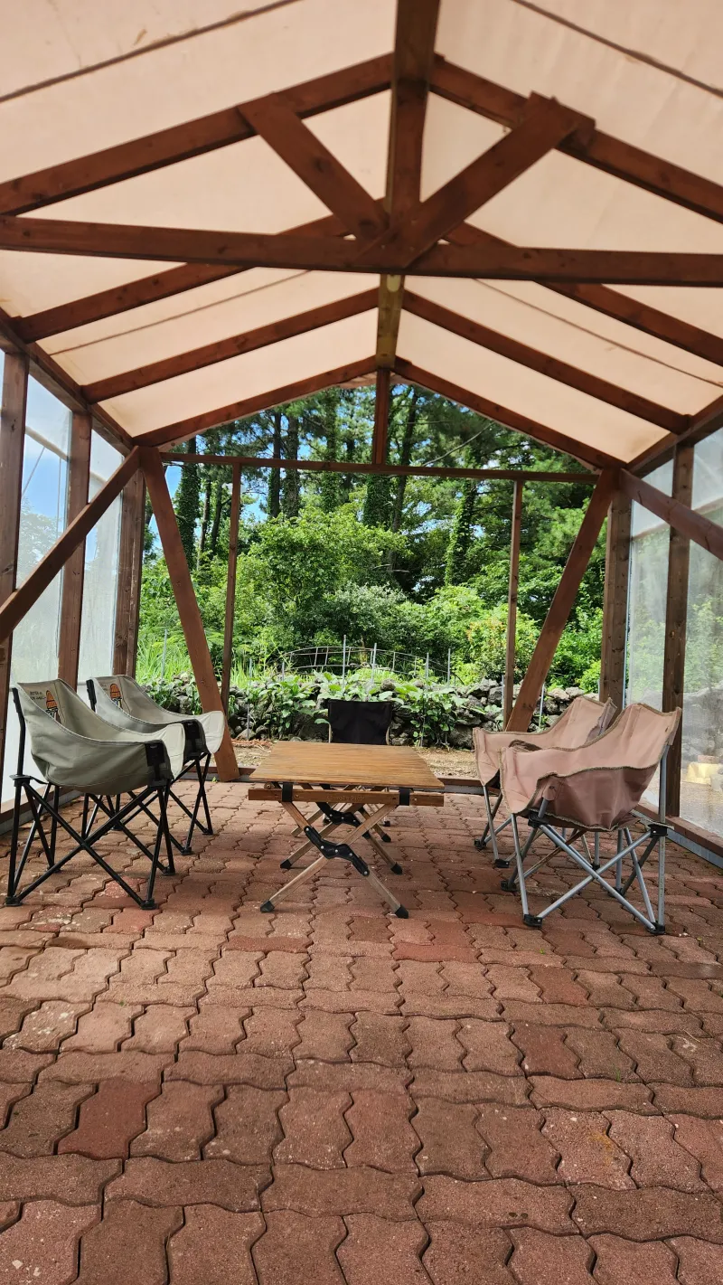 [Aewol, Jeju] Mont Blanc / Private 2nd-floor two-room unit filled with the scent of wood #PetFriendly 8