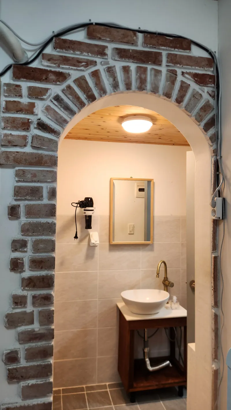 [Aewol, Jeju] Mont Blanc / Private 2nd-floor two-room unit filled with the scent of wood #PetFriendly 4