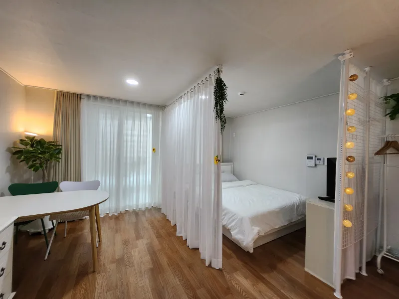 [Geoje] Gohyeon Junggok / Best studio apartment in the living area, waterfront park walking path 2