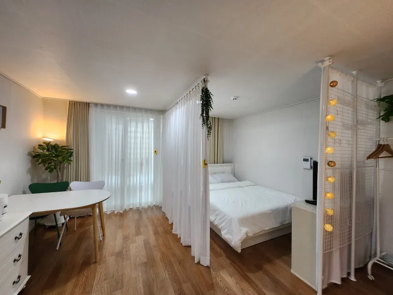 [Geoje] Gohyeon Junggok / Best studio apartment in the living area, waterfront park walking path 22