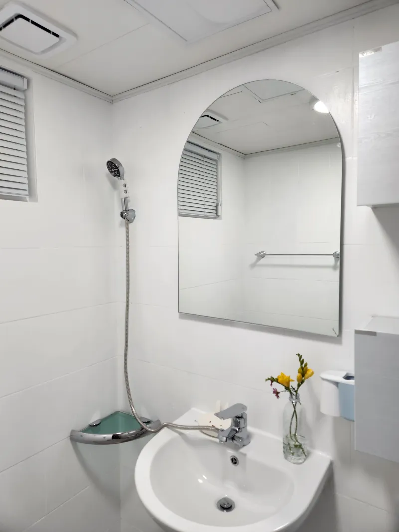 [Geoje] Gohyeon Junggok / Best studio apartment in the living area, waterfront park walking path 7