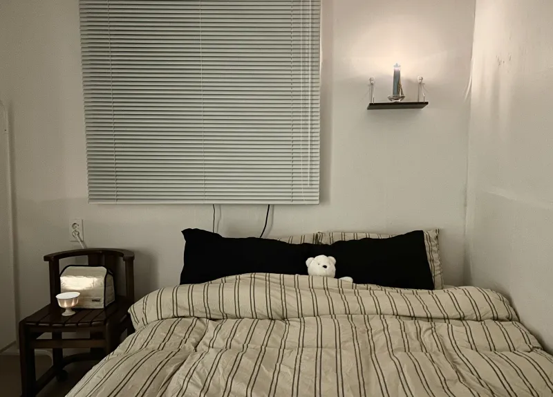 [Mapo, Seoul] Hongdae / House with Red Roof and Butter-Colored Walls | Fully Furnished 2