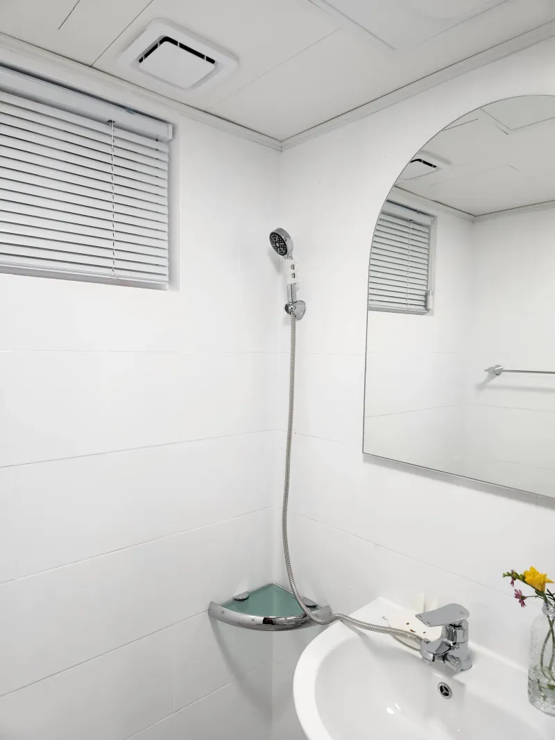[Geoje] Gohyeon Junggok / Best studio apartment in the living area, waterfront park walking path 6