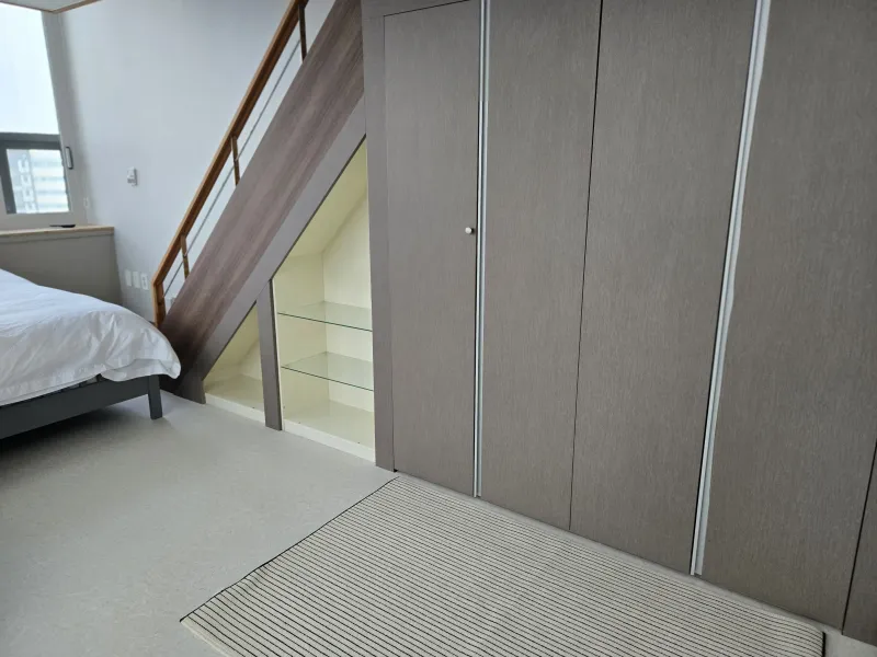 [Seo-gu, Gwangju] Sangmu Midori House² | Queen Bed 2 | LG Stand By Me | 10