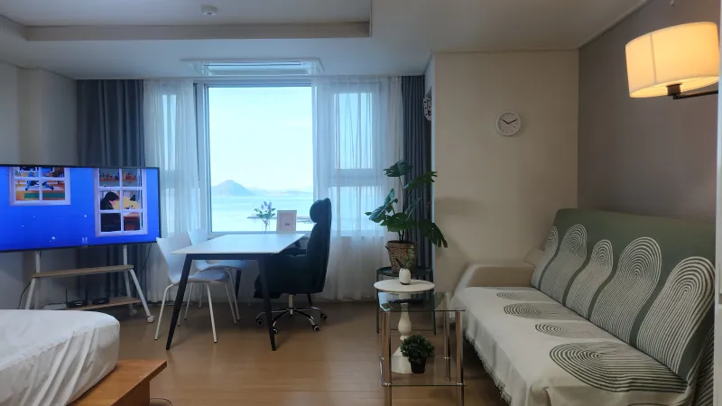 [Geoje] Neungpo / Studio with a great ocean view and fishing spot #PetFriendly 3