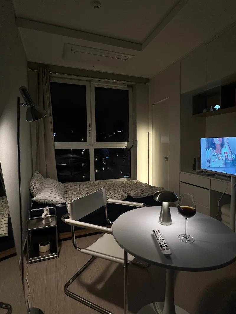 [Jongno, Seoul] In front of Cheonggyecheon / Royal Floor Atmosphere Accommodation 5