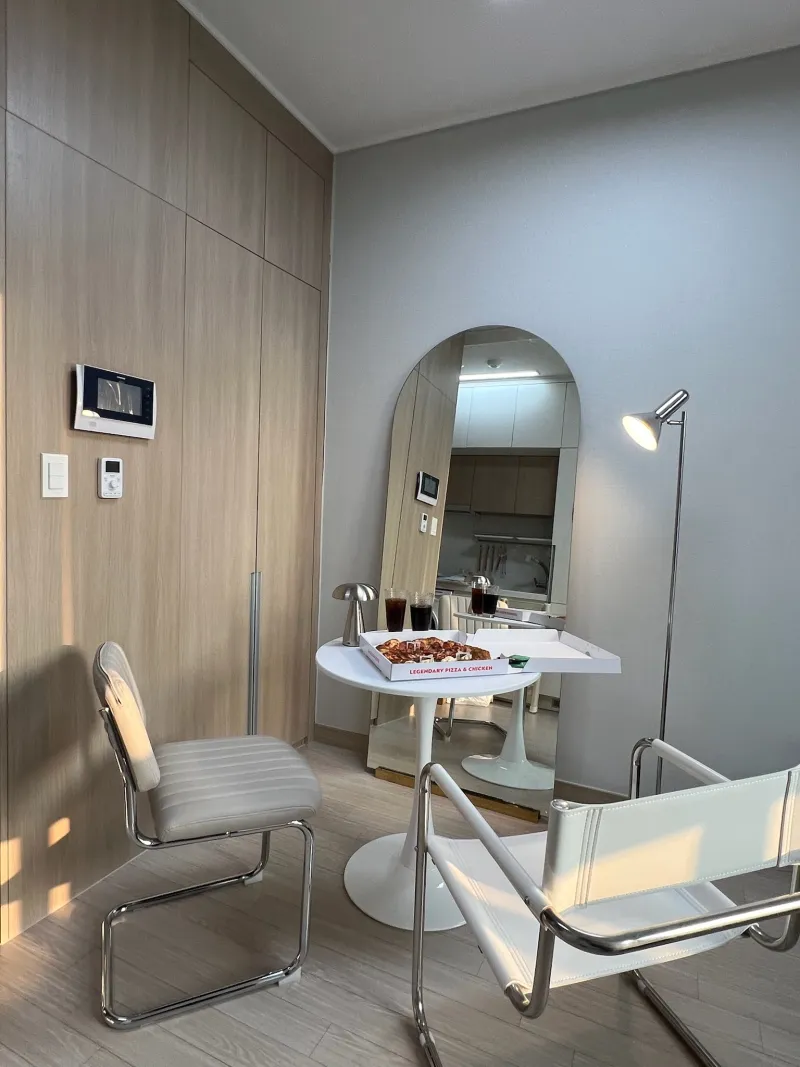 [Jongno, Seoul] In front of Cheonggyecheon / Royal Floor Atmosphere Accommodation 6