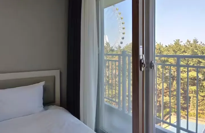 [Sokcho] Newly Built Residence AB 1.5 Room Ocean View, 1-Minute Walk from Beach B 2