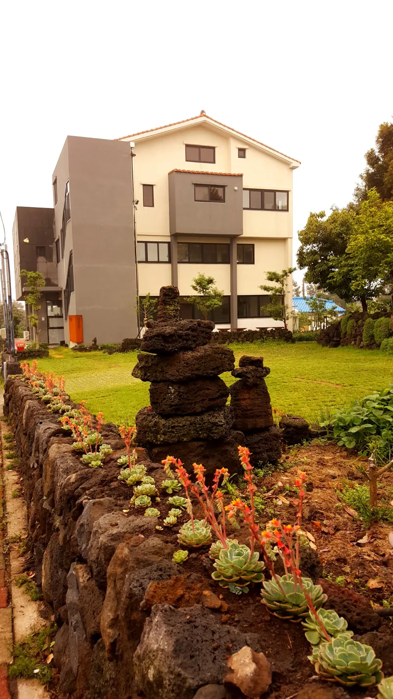 [Namwon, Seogwipo] Jeju Island Wimi Pension #15Days #1Month #1Year 60