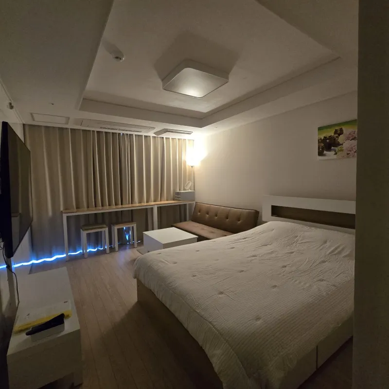 [Gwangmyeong] Comfortable and relaxing officetel located right in front of Gwangmyeong KTX Station and Chungdae Hospital. 2