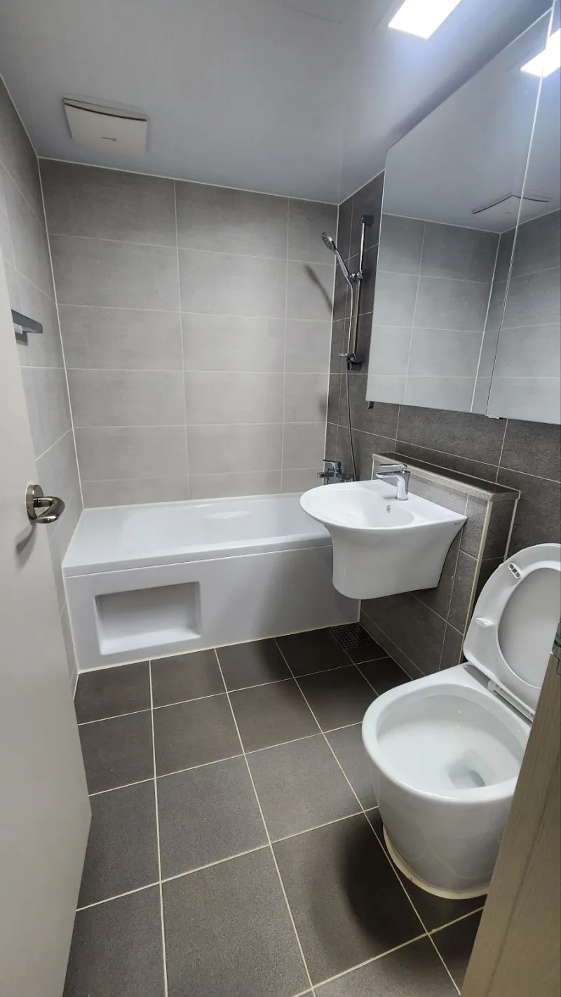 [Gimhae] Fully Furnished Private Apartment New! Newly Built 31 Pyeong #3 Bedrooms 2 Bathrooms Hotel-Class #Parking #Brand New 5