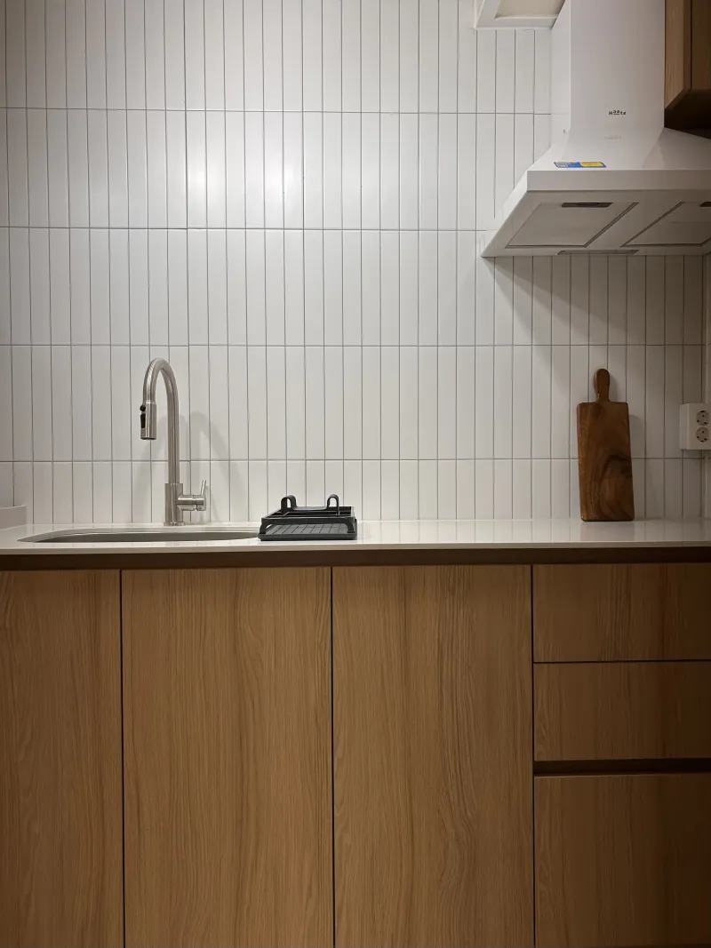 [Mapo, Seoul] 1 minute from Hongik Univ. Station. Semi-basement #SuperiorLocation #Remodeled #TwoRoom 7
