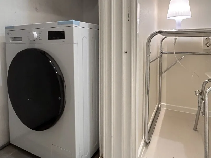 [Mapo, Seoul] 1 minute from Hongik Univ. Station. Semi-basement #SuperiorLocation #Remodeled #TwoRoom 12