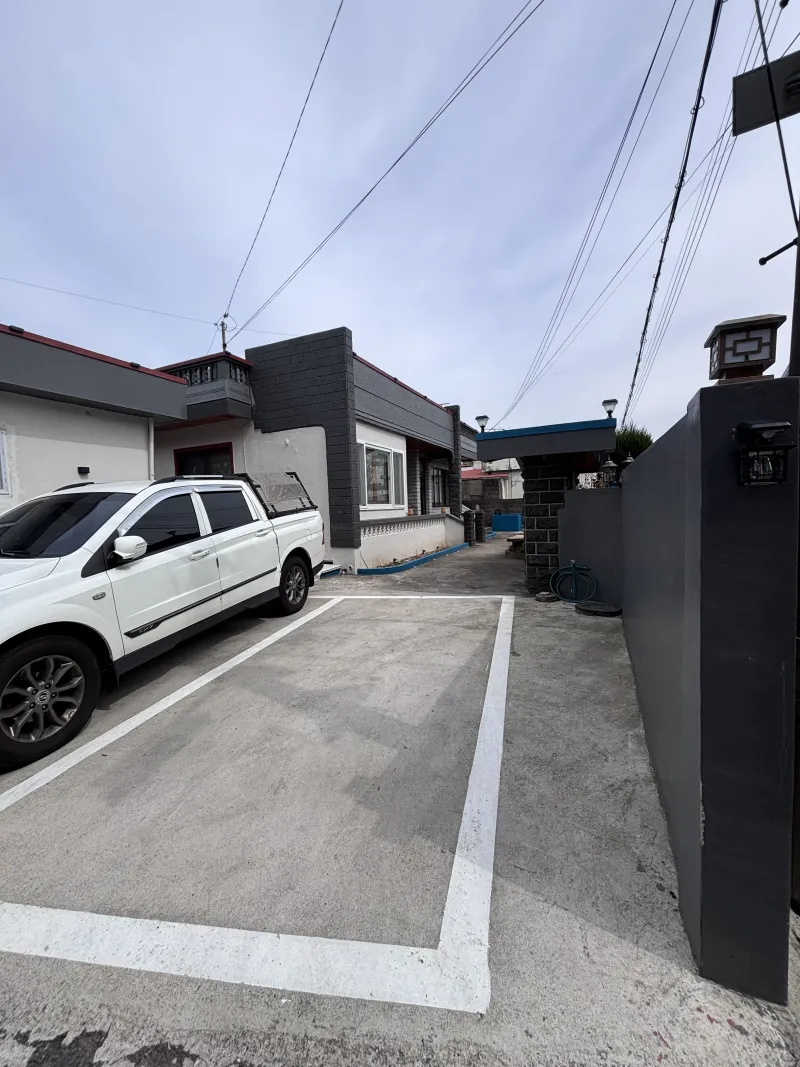 [Dodu 2-dong, Jeju] Private house near the airport, 3 rooms, 3 bathrooms, 2 parking spaces 16