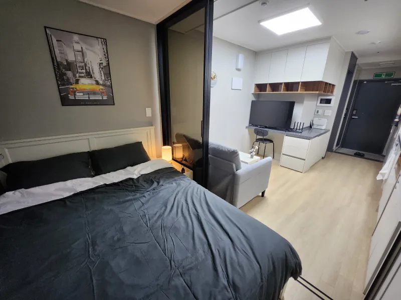 [Goyang][Goyang-si, Gyeonggi-do] Direct 1-minute connection to Juyeop Station / Fully furnished / KINTEX / Lake Park / Abundant infrastructure 2