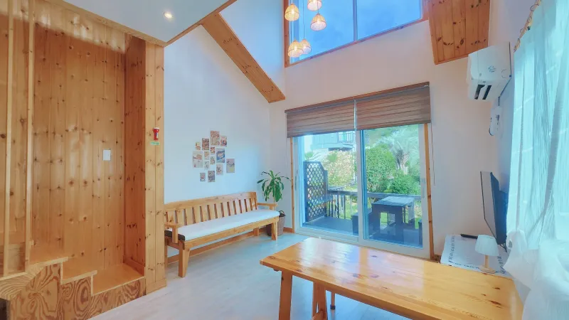[Andeok, Seogwipo][Jeju Sagye-ri] Room 102, Duplex Pension Below Sanbangsan Mountain 7