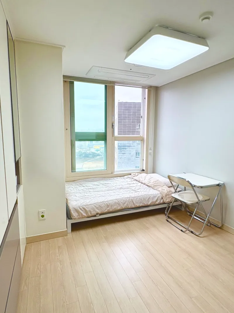 [Geumcheon, Seoul] 15th floor, clean and comfortable officetel, 5 minutes walk from Gadi Station in Geumcheon-gu 2