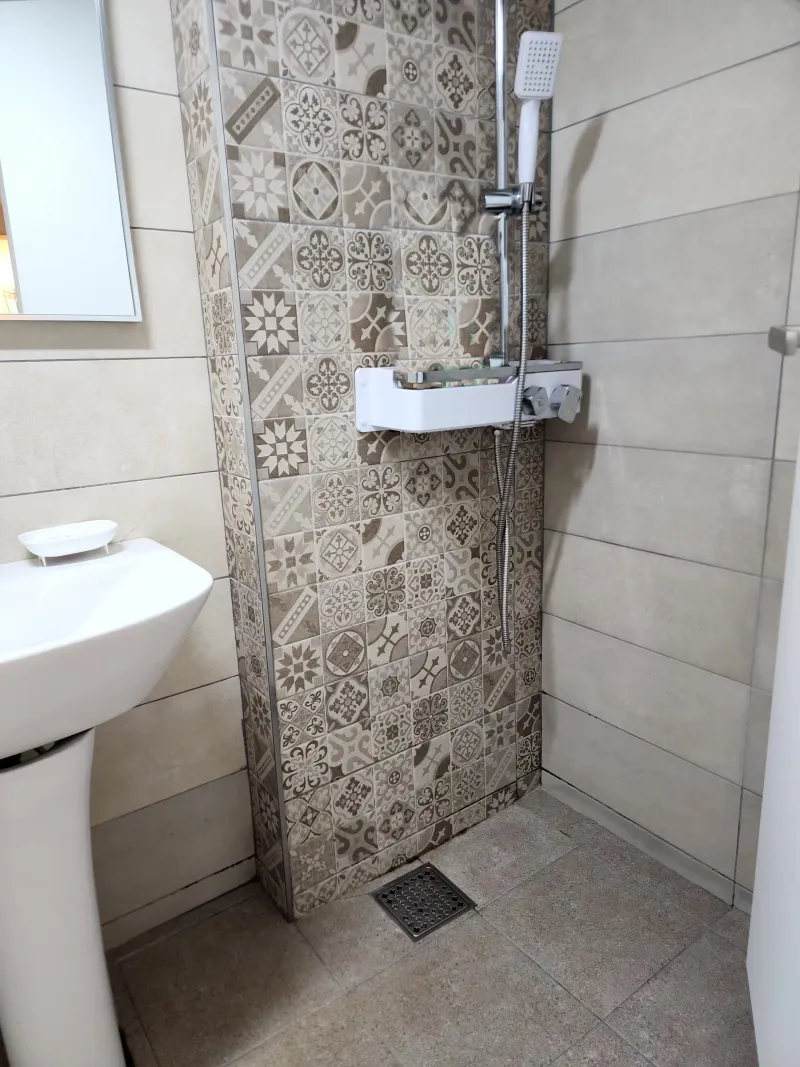 [Gangnam, Seoul] Fully Furnished Studio Unit 204, 9-minute walk from Yeoksam Station 8