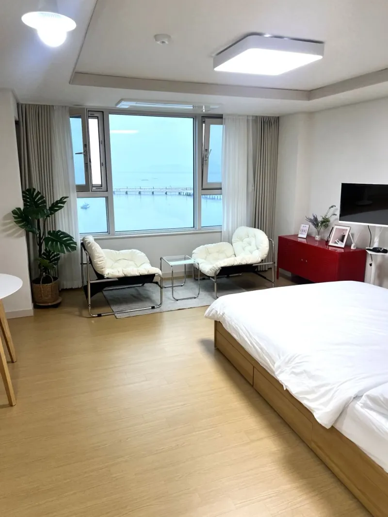 [경남 거제] 능포 / 오션뷰가 멋진 낚시터 원룸 #애견동반가능 5