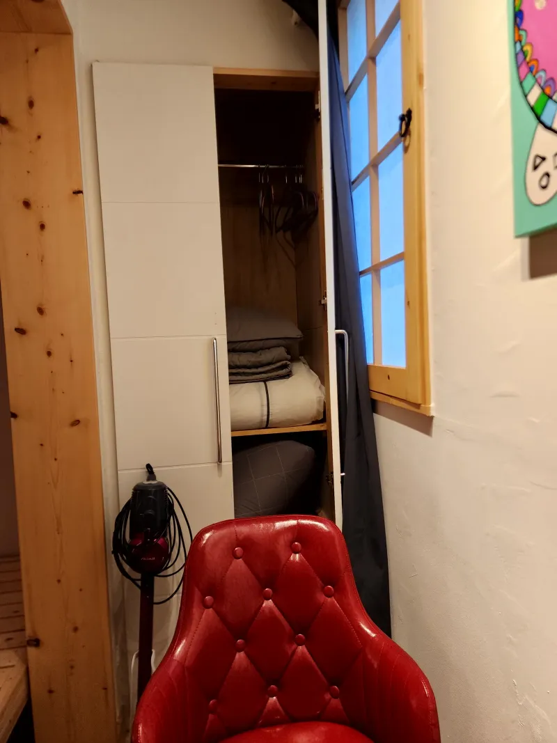 [Gangnam, Seoul] Fully Furnished Studio Unit 204, 9-minute walk from Yeoksam Station 14