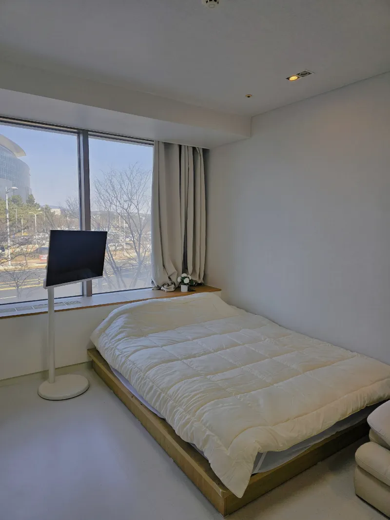 [Yeongjong, Incheon] New White Interior at Incheon Airport on Yeongjong Island 7
