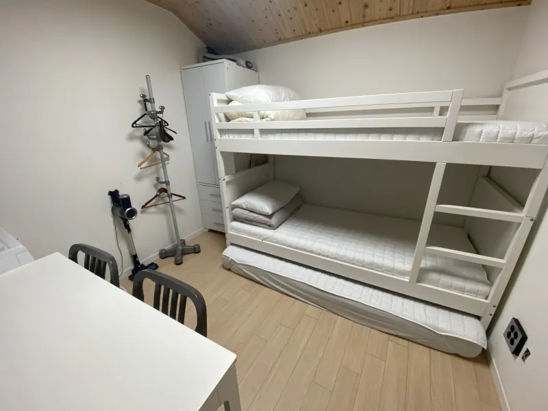[Dongjak, Seoul] 3 minutes from Chung-Ang University, 30 minutes from Gangnam, a charming Sunshine Stay with a yard 2