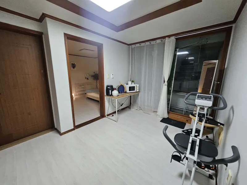 [Michuhol, Incheon][Line 1 Express Jemulpo Station] 3 Rooms / Study (High-end PC) / Dressing Room / Queen Bed 32