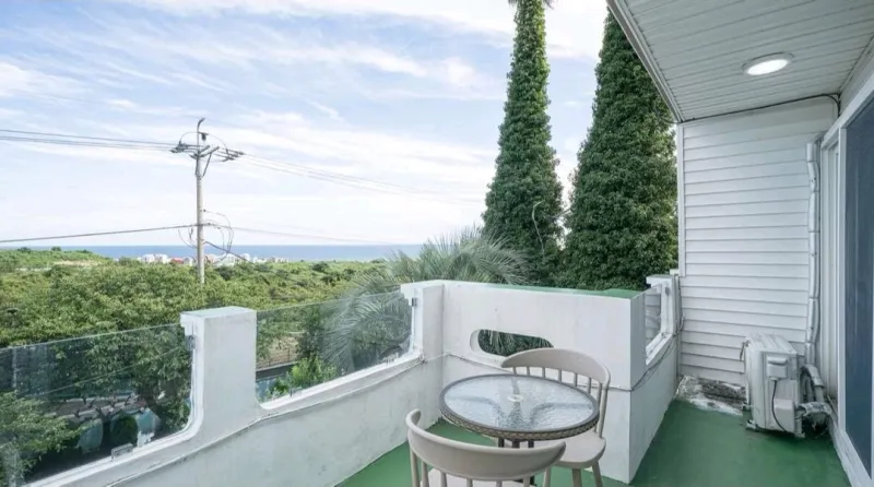 [Haye-dong, Seogwipo] Jungmun / Walk & Quiet Accommodation #PetFriendly #3MinutesFromValley #Room202 9