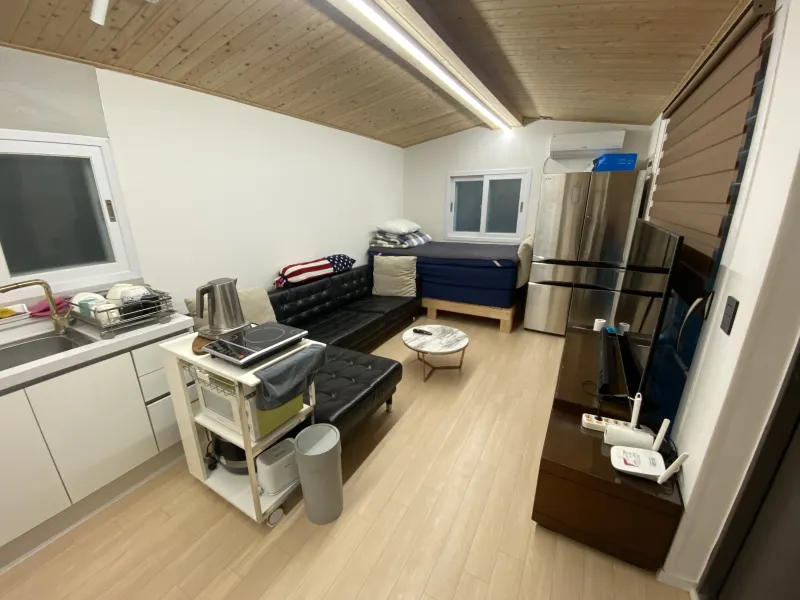 [Dongjak, Seoul] 3 minutes from Chung-Ang University, 30 minutes from Gangnam, a charming Sunshine Stay with a yard 9