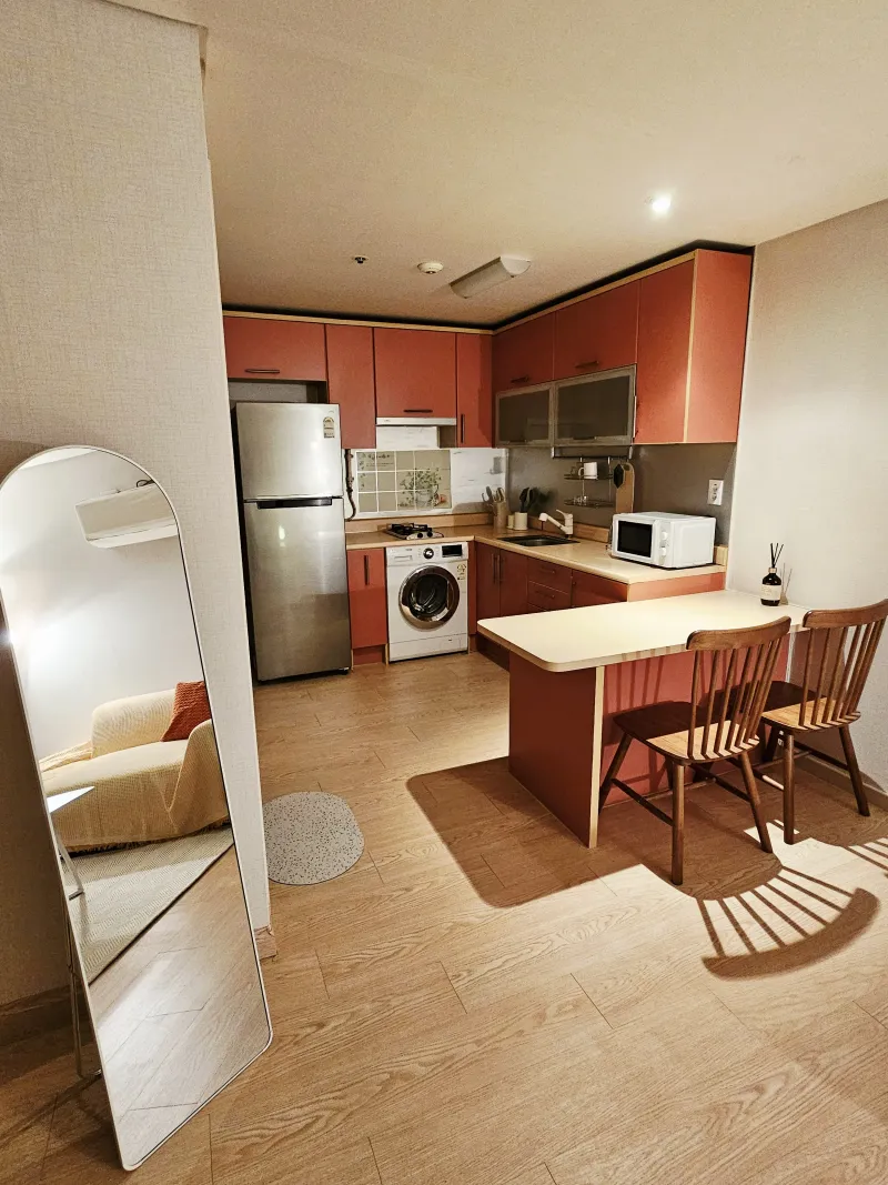 [Songpa, Seoul] 3 mins from Jamsil Sports Complex Station / Cozy Stay 6