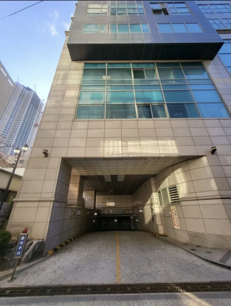 [Busanjin, Busan] Fully furnished, 2-minute walk from Busan Seomyeon Station and Jeonpo Station 17