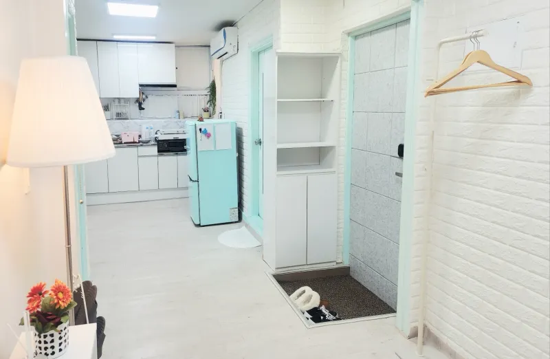 [Mapo, Seoul] Spacious two-room apartment, 3-minute walk from Hapjeong Station 11