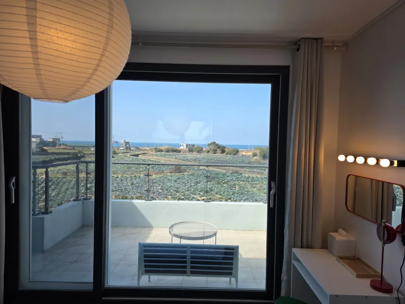 [Hangyeong, Jeju] Private house with ocean view, spacious garden, and neat interior in a quiet seaside village on the west 11