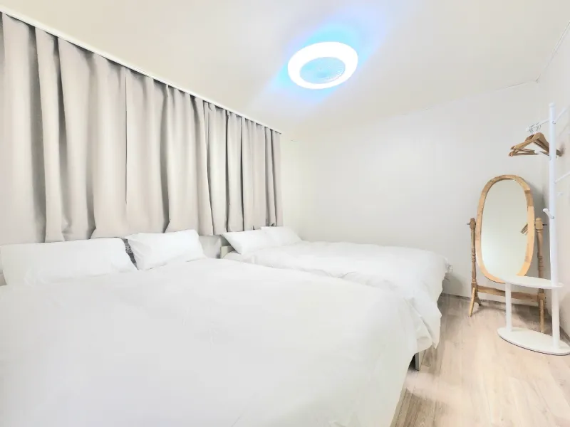 [Mapo, Seoul] Spacious two-room apartment, 3-minute walk from Hapjeong Station 2