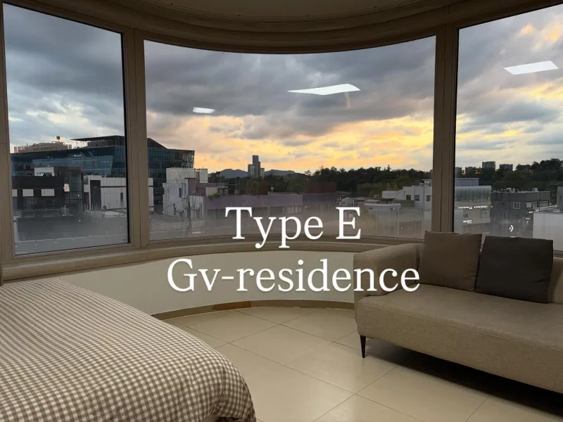 [Yongsan, Seoul] 5-minute walk from Itaewon, Fully furnished studio with floor-to-ceiling windows 7