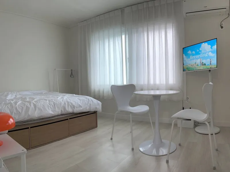 [Suseong, Daegu] Suseong-gu / 5-minute walk from Beomeo Station / Fully remodeled / 2 rooms 2