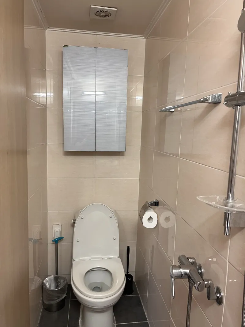 [Yongsan, Seoul] 5-minute walk from Itaewon, Fully furnished studio with floor-to-ceiling windows 9