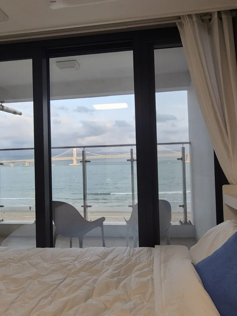 [Suyeong, Busan] Gwangalli Ocean View Fully Furnished / Oceanfront Studio 20