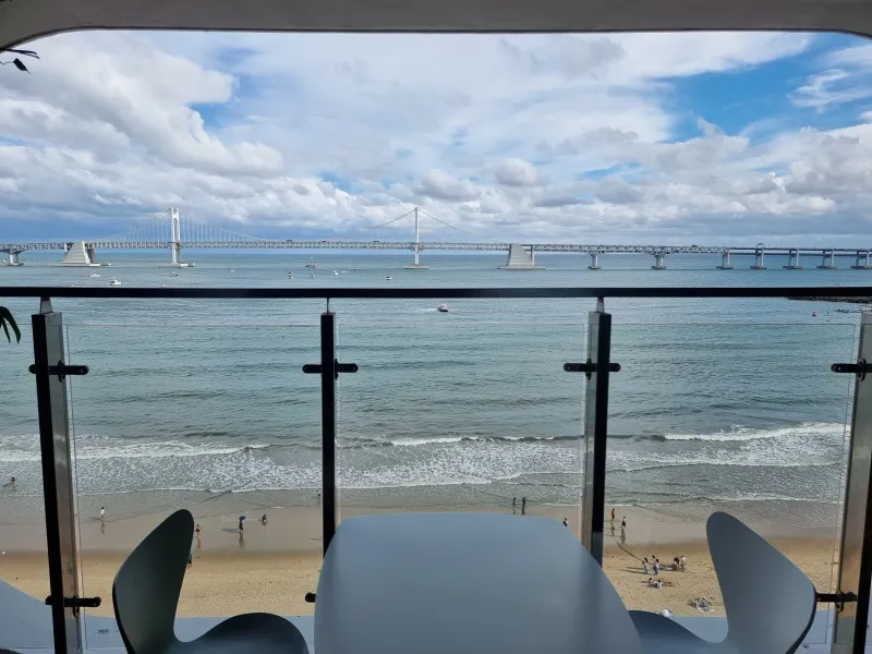 [Suyeong, Busan] Good Morning Gwangalli #FrontRowBeach #LiveBeachView #KillerView #GreatView #Workcation 21