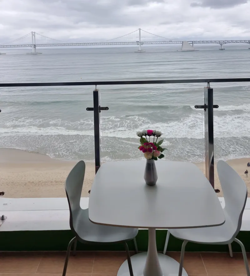 [Suyeong, Busan] Good Morning Gwangalli #FrontRowBeach #LiveBeachView #KillerView #GreatView #Workcation 27