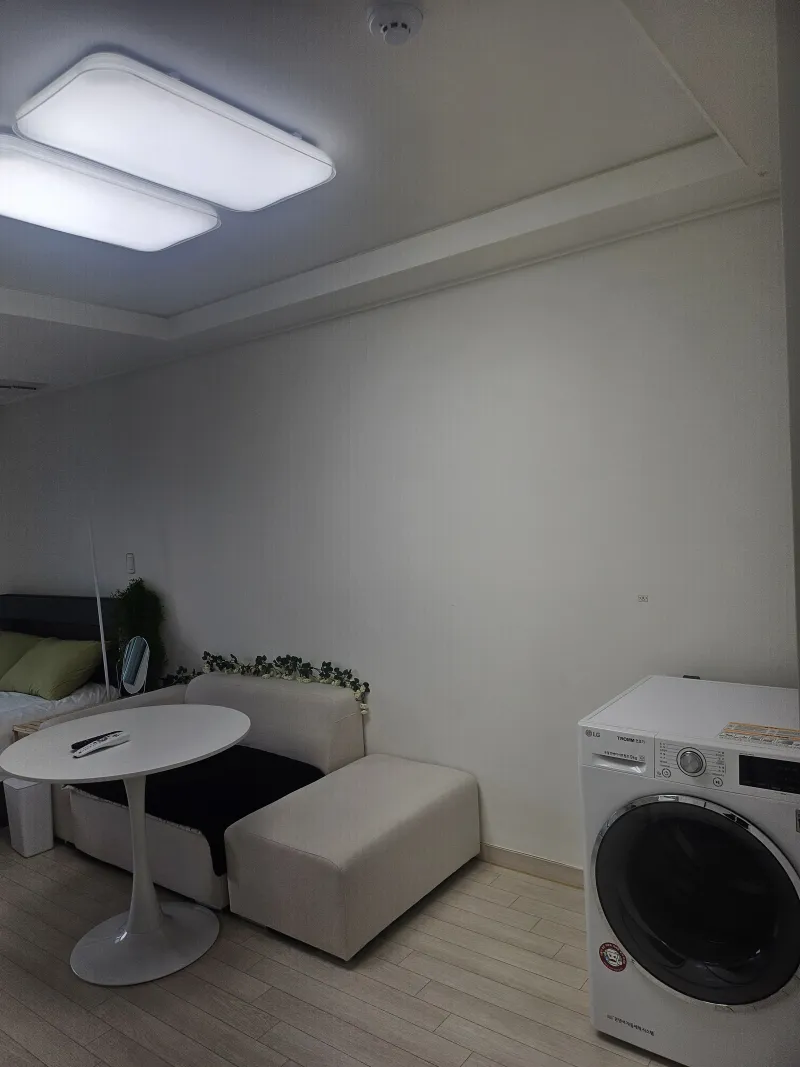 [Hwaseong] Newly built officetel with full options, 3-5 minutes walk from Byeongjeom Station, N.10 17
