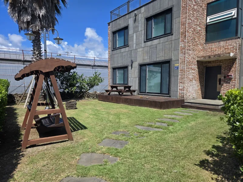 [Namwon, Seogwipo] Pool Villa Jeju Namwon Duplex Two-Room Private House #7-Minute Walk to the Sea #101 14
