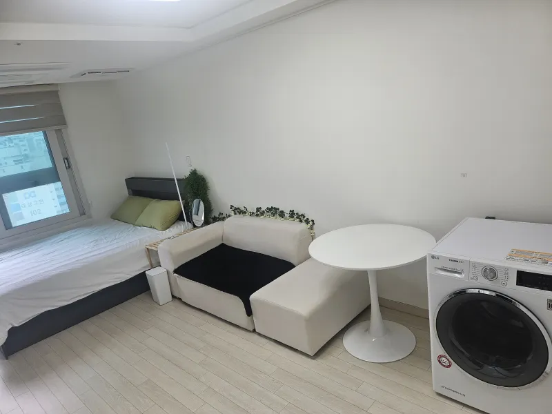 [Hwaseong] Newly built officetel with full options, 3-5 minutes walk from Byeongjeom Station, N.10 15