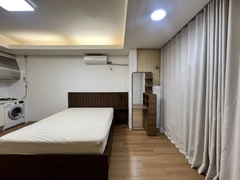 [Seocho, Seoul] Stylish open-plan studio, 5-minute walk from Gangnam Station 4