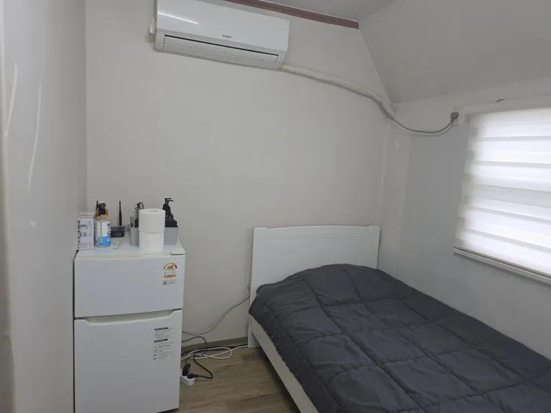 [Gwanak, Seoul] Room 501, Daehak-dong / 10-minute walk to subway and bus stop #GoodValue #Quiet 5