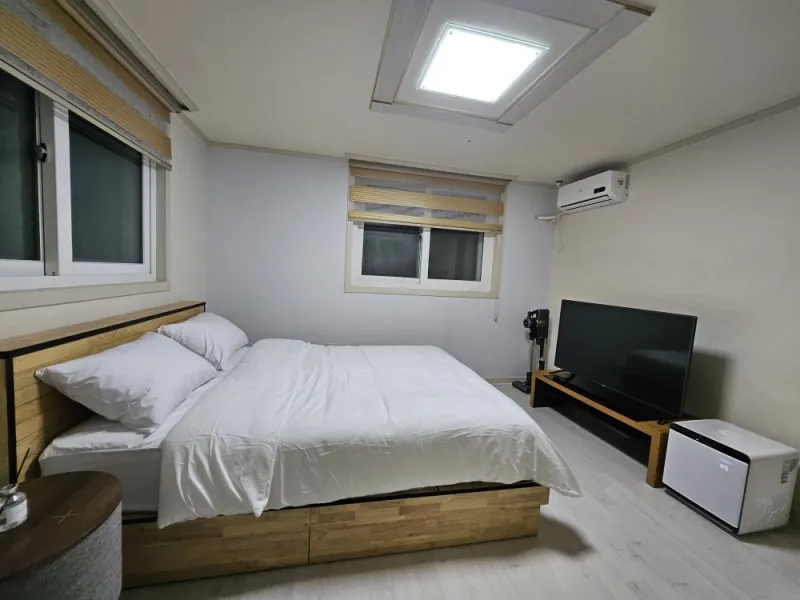 [서울 동대문] 회기동 4분 깔끔한 분리형 큰방 원룸 채광좋고 환기 잘됨 18