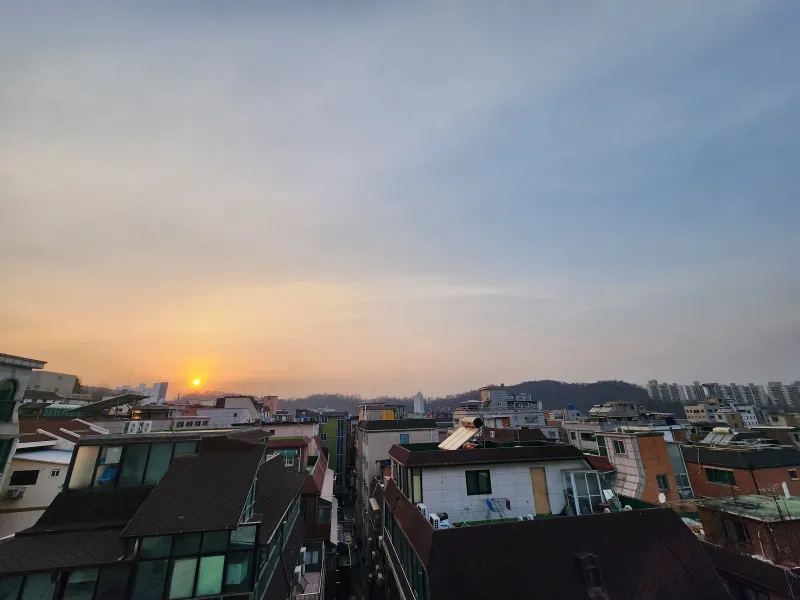 [Gwanak, Seoul] Room 503, Daehak-dong / 10-minute walk to subway and bus stop #GoodValue #Quiet 11