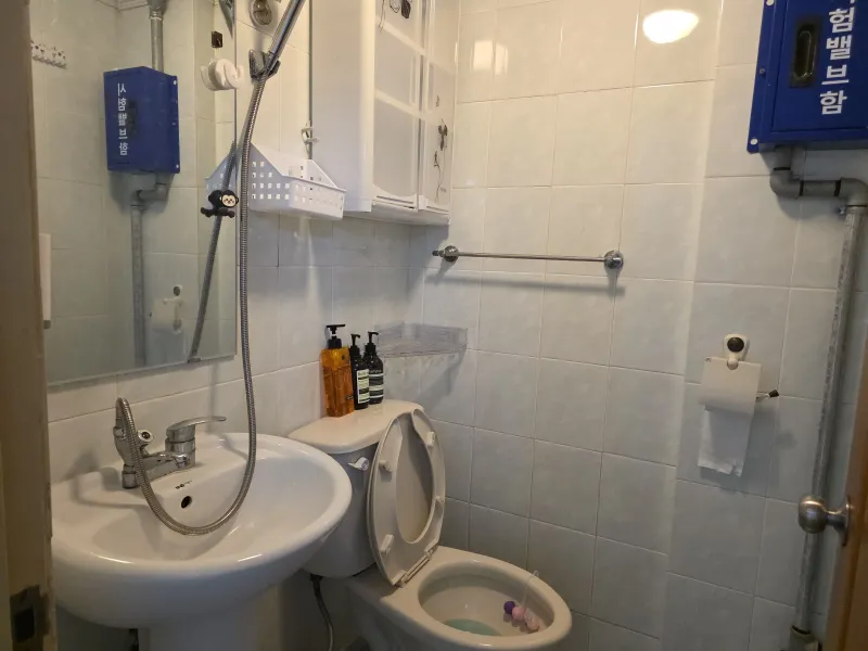 [Gwanak, Seoul] Room 503, Daehak-dong / 10-minute walk to subway and bus stop #GoodValue #Quiet 3