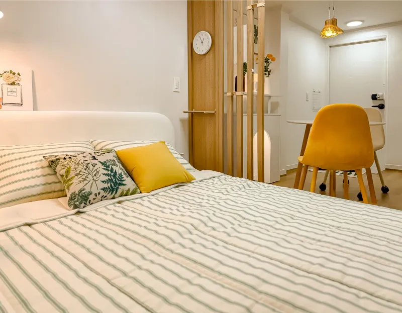 [Mapo, Seoul] 3 mins from Hongdae Station / 3 mins from Olive Young / 3 mins from Daiso, prime location, 1st floor 4